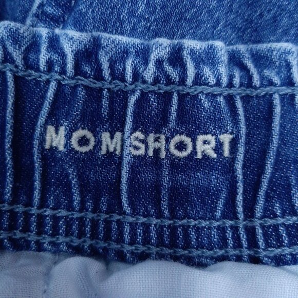 American Eagle High Waisted Mom Shorts Blue Denim Elastic Waist  Pockets Sz 2 - Picture 8 of 10